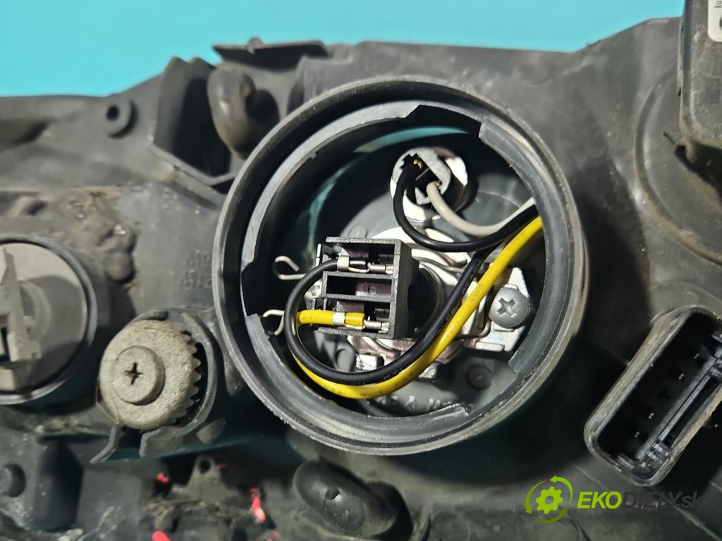 Nissan Almera N16 2000-2006 1.5 16V 98 HP manual 72 kW 1497 cm3 5- Reflektor: pravý  (Svetlo predné pravé)