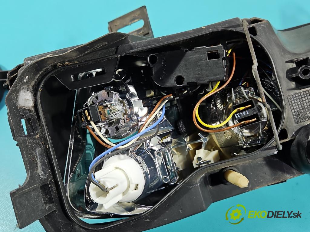 Fiat Stilo 1.6 16V 105 HP manual 77 kW 1598 cm3 5- Reflektor: pravý 517127100 (Svetlo predné pravé)