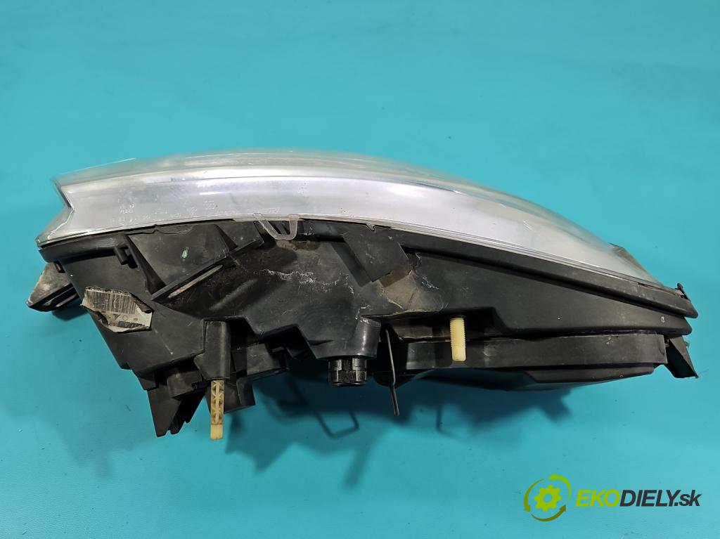 Fiat Stilo 1.6 16V 105 HP manual 77 kW 1598 cm3 5- Reflektor: pravý 517127100 (Svetlo predné pravé)