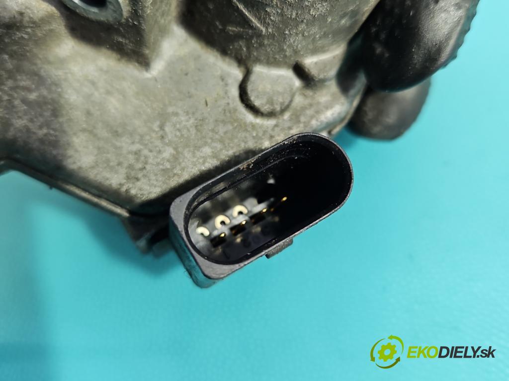 Audi A6 C6 2004-2011 2.7 TDI 179KM automatic 132 kW 2698 cm3 5- Ovladač: klapky: kolektora: 059129086D (Motorek ostatní)