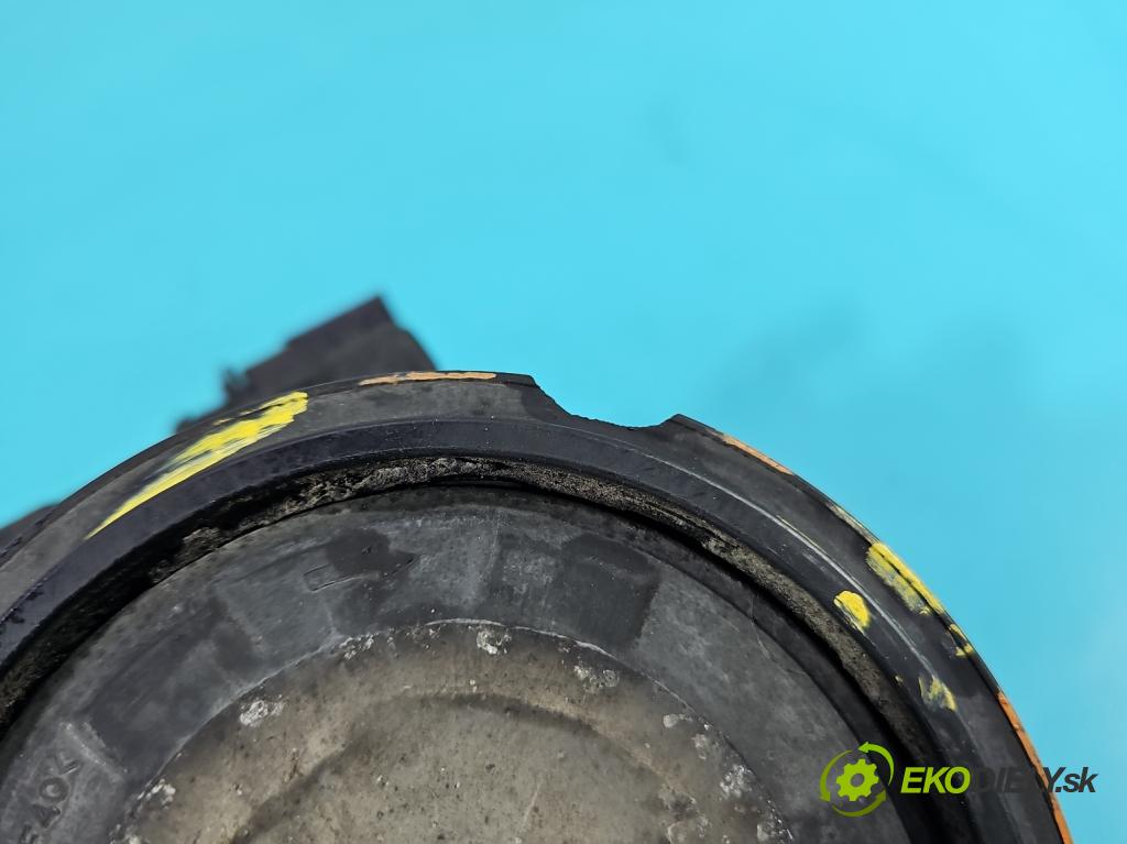 Audi A6 C6 2004-2011 2.7 TDI 179KM automatic 132 kW 2698 cm3 5- Kompresor: klimatizácie 4F0260805 (Kompresor klimatizácie)