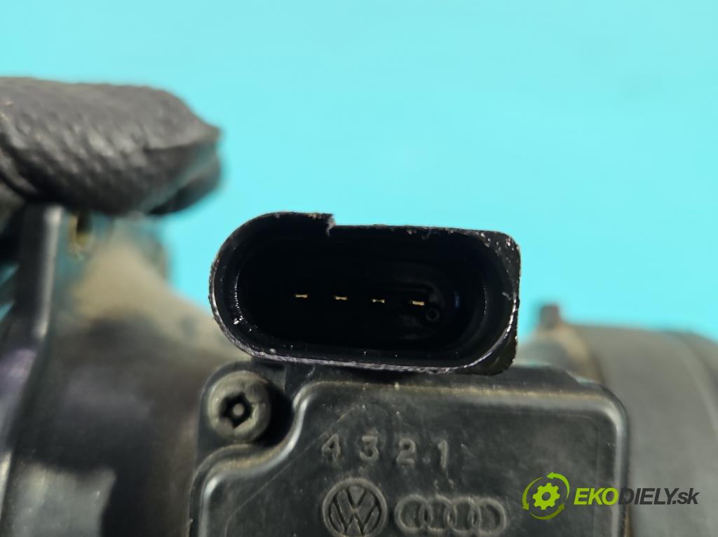 Vw Bora 1.6 SR 101 HP manual 74 kW 1595 cm3 4- průtokoměr: 06A906461B (Váha vzduchu)