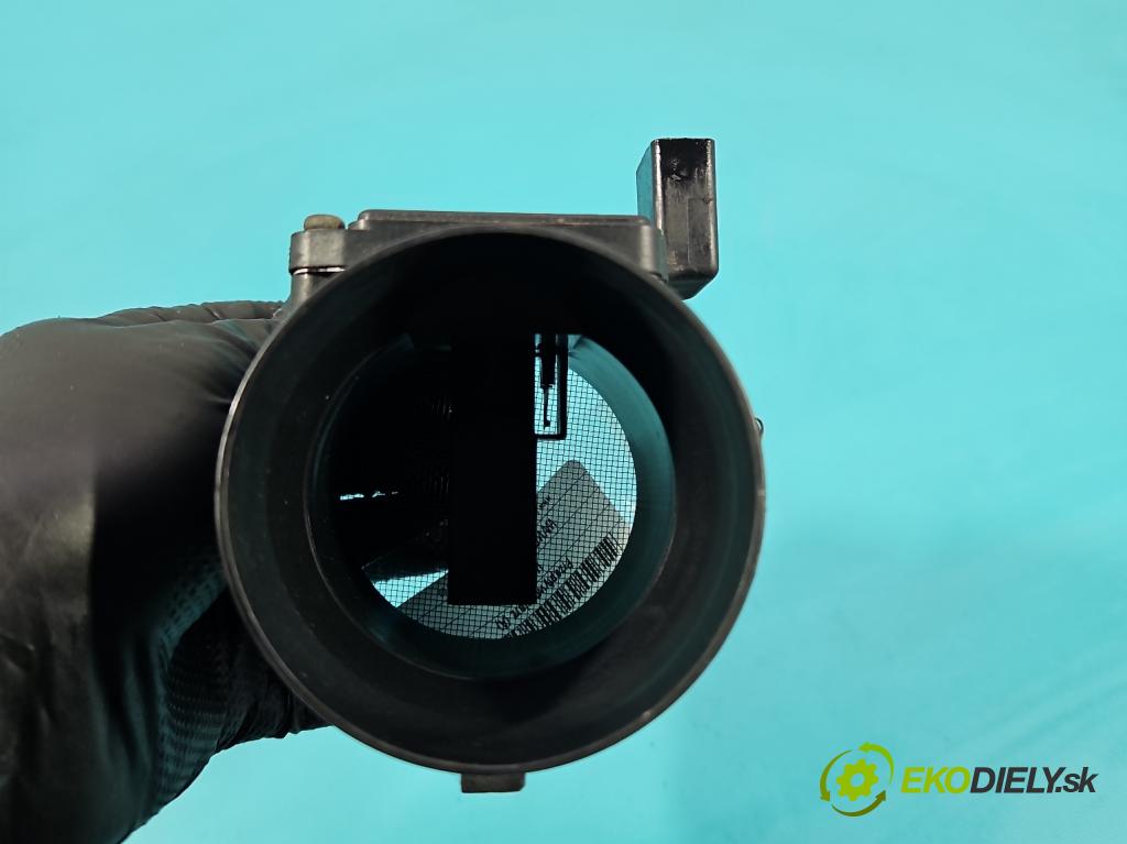 Vw Bora 1.6 SR 101 HP manual 74 kW 1595 cm3 4- průtokoměr: 06A906461B (Váha vzduchu)