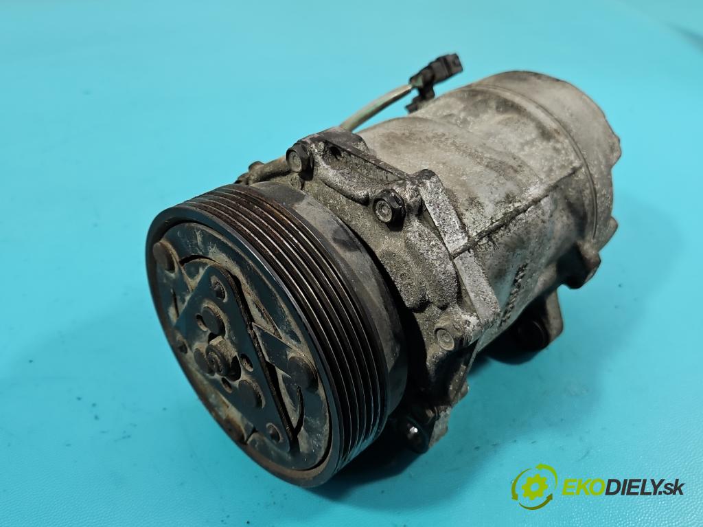Vw Bora 1.6 SR 101 HP manual 74 kW 1595 cm3 4- Kompresor: klimatizácie  (Kompresor klimatizácie)