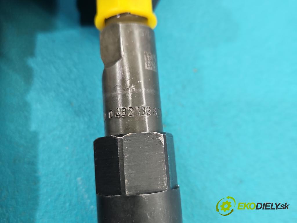 Ford Mondeo Mk3 2000-2007 2.0 tddi 90 HP manual 66 kW 1988 cm3 5- vstrek 0432133801 (Vstrekovač paliva)