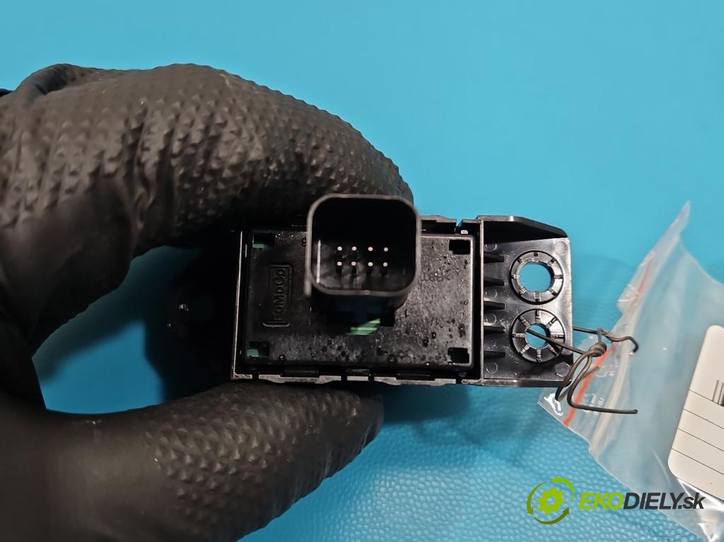 Ford Edge II 2014 - 2021 2.0 ECOBOOST: 245KM automatic 180 kW 1999 cm3 5- prepínač brzda: ručný E1GT-2B623-CAW (Prepínacie páčky pod volantom)