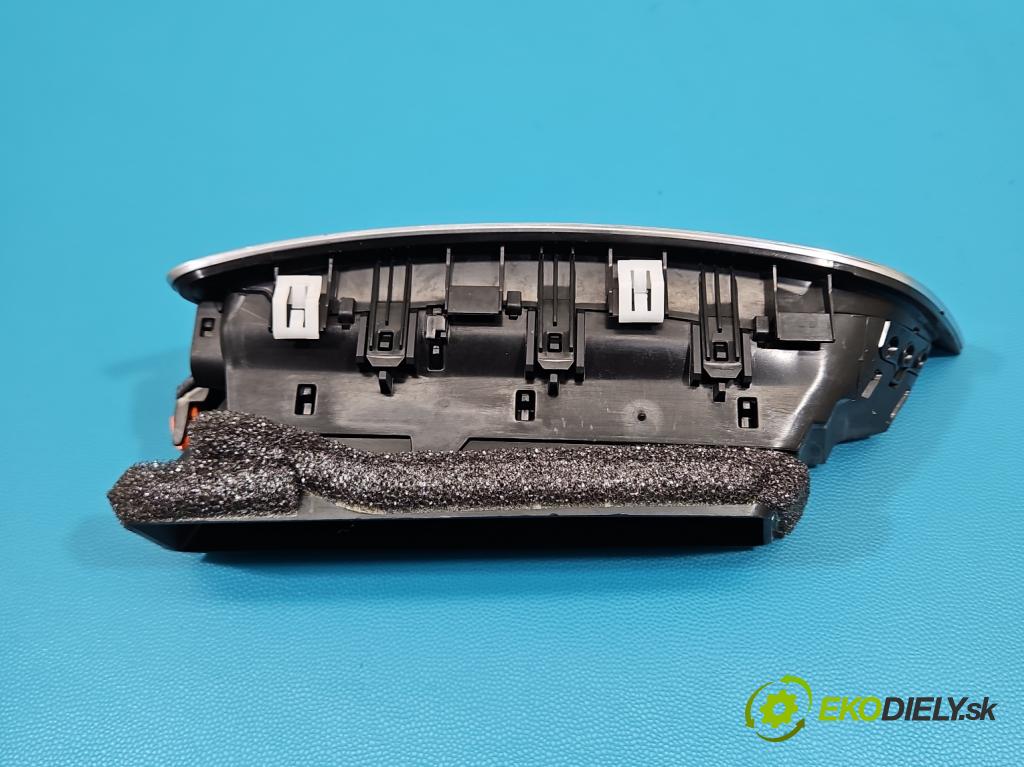 Ford Edge II 2014 - 2021 2.0 ECOBOOST: 245KM automatic 180 kW 1999 cm3 5- Mřížka: kúrenia stredová EM2B-19C68 (Mriežka kúrenia (fukár))