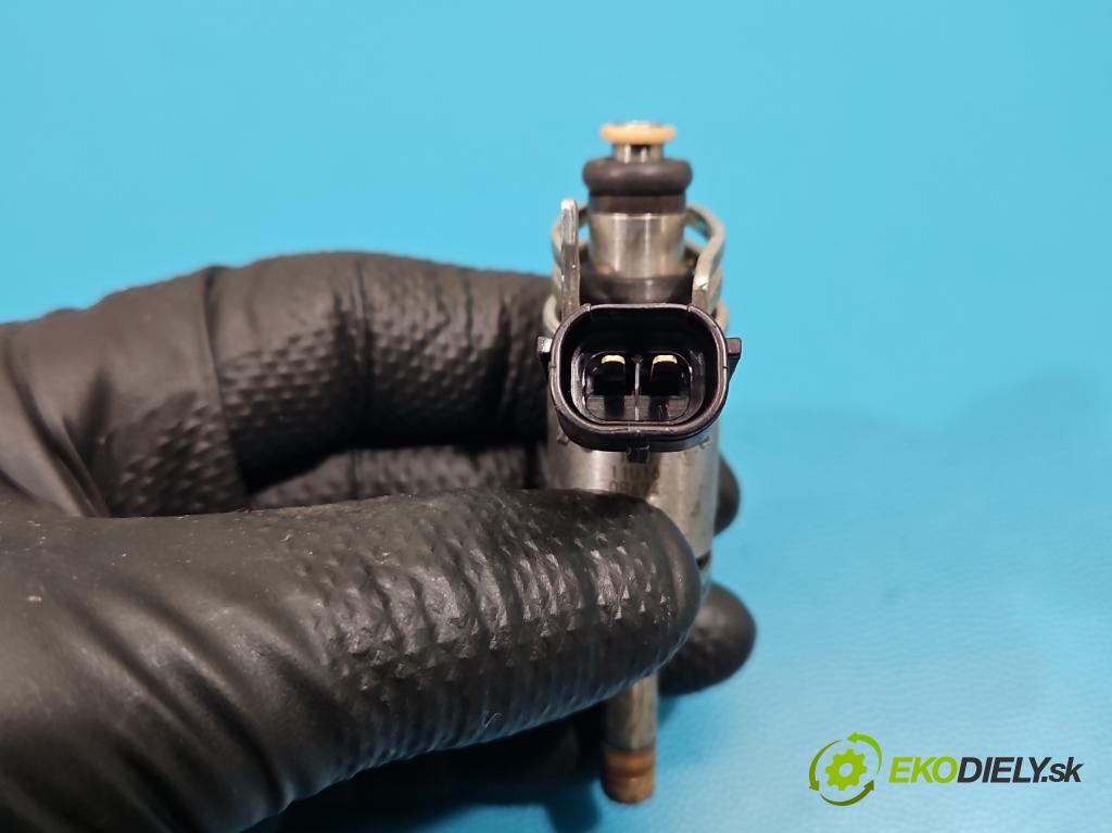 Lexus NX I 2014-2021 2.0 T 238hp automatic 175 kW 1998 cm3 5- vstřikovač 23250-36030 (Vstřikovač paliva)