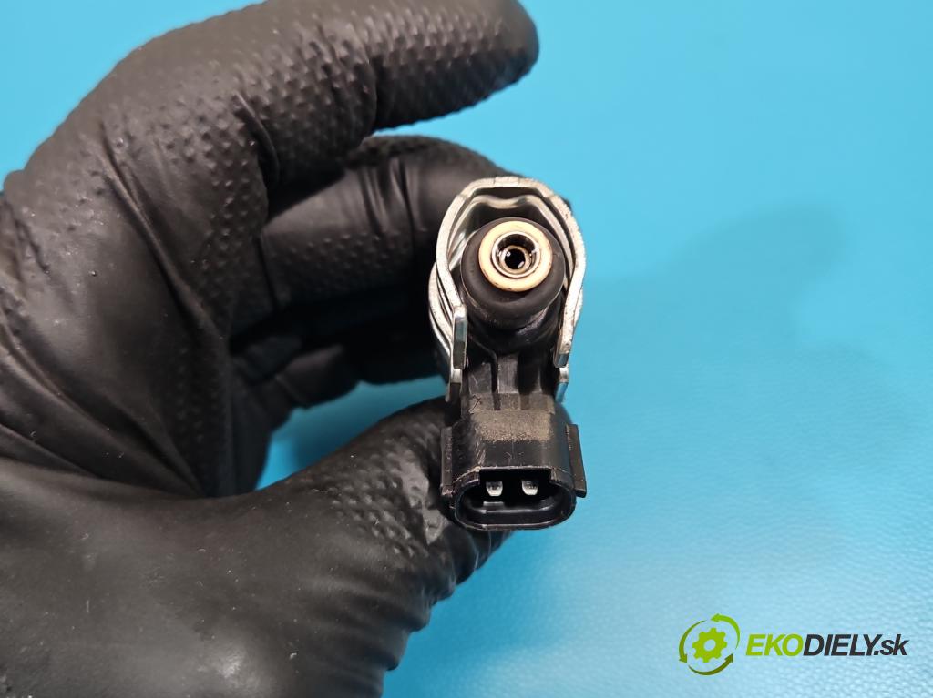 Lexus NX I 2014-2021 2.0 T 238hp automatic 175 kW 1998 cm3 5- vstřikovač 23250-36030 (Vstřikovač paliva)