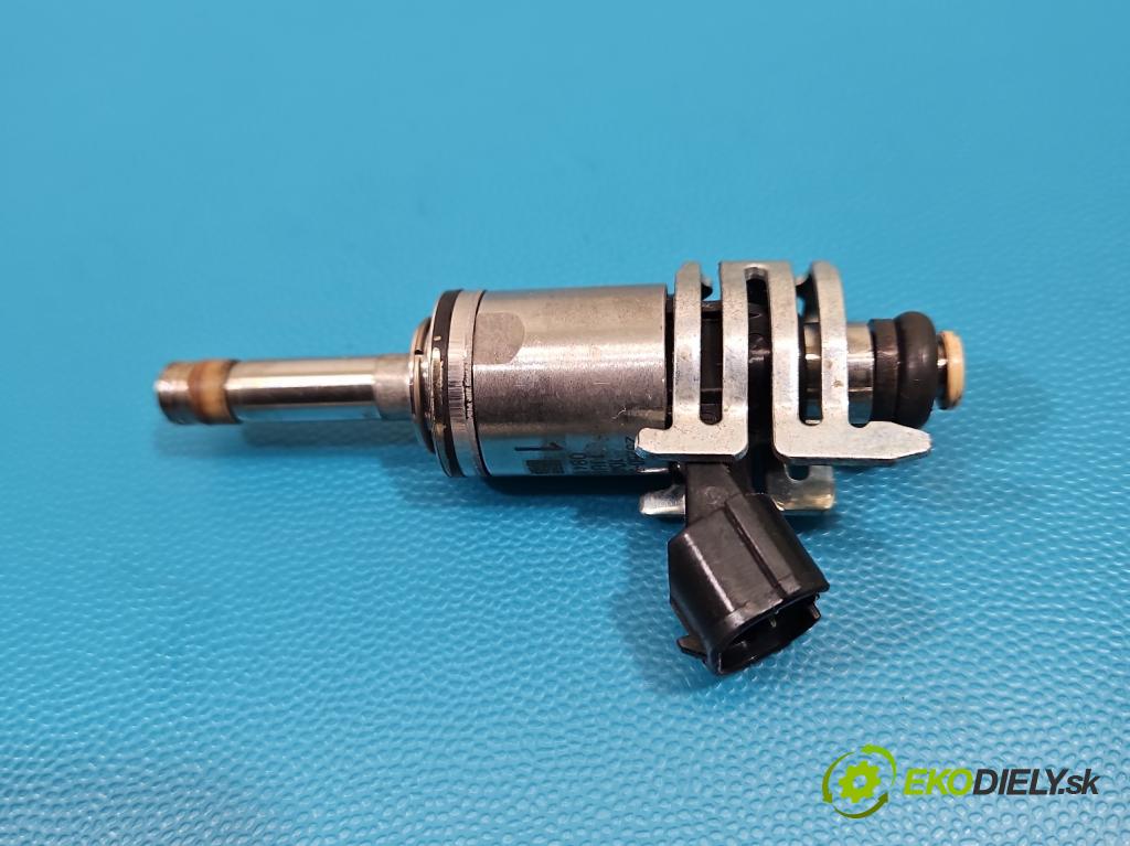 Lexus NX I 2014-2021 2.0 T 238hp automatic 175 kW 1998 cm3 5- vstřikovač 23250-36030 (Vstřikovač paliva)