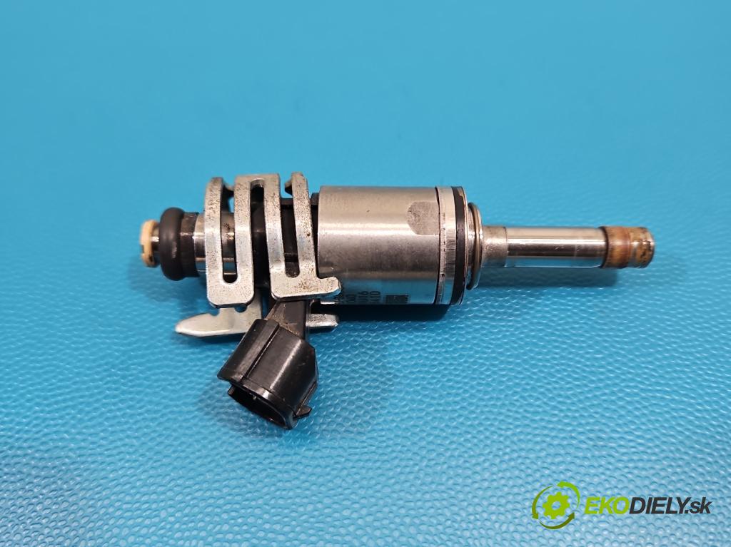 Lexus NX I 2014-2021 2.0 T 238hp automatic 175 kW 1998 cm3 5- vstřikovač 23250-36030 (Vstřikovač paliva)