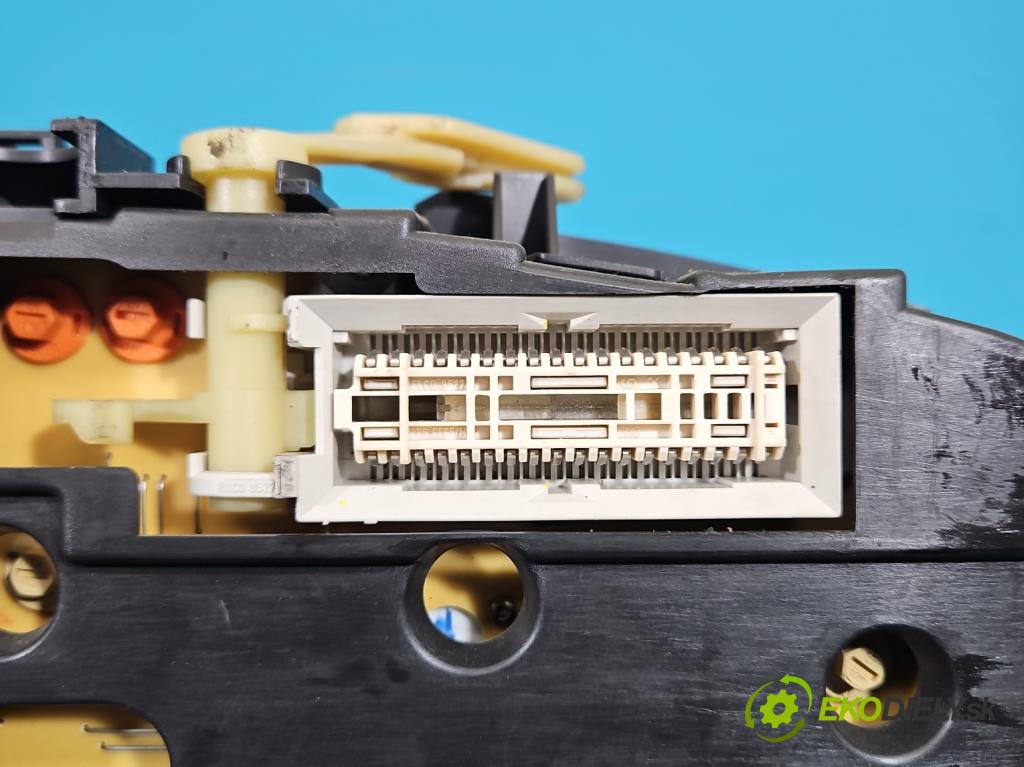 Opel Zafira A 1999-2005 1.8 16V 125 HP manual 92 kW 1796 cm3 5- prístrojovka/ budíky 09228762ER (Prístrojová doska)