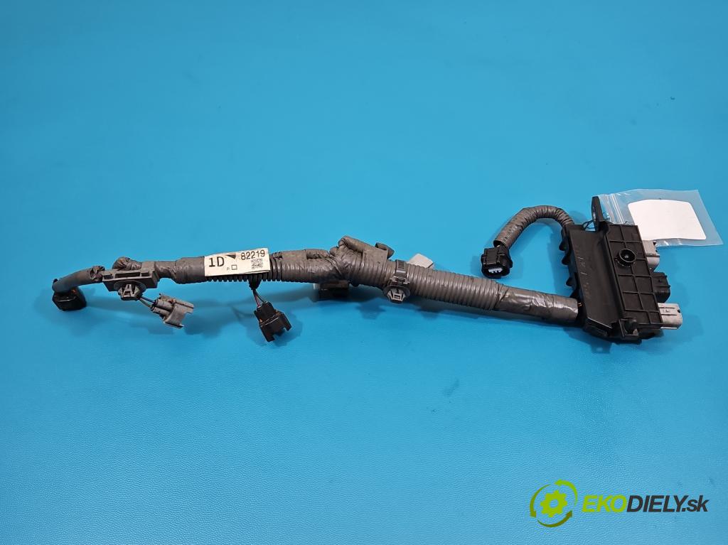 Lexus NX I 2014-2021 2.0 T 238HP automatic 175 kW 1998 cm3 5- Zväzok: vstrekovače 78010B