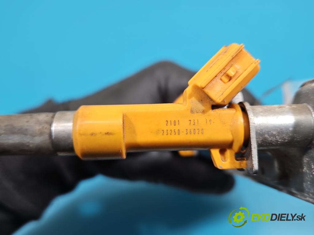 Lexus NX I 2014-2021 2.0 T 238HP automatic 175 kW 1998 cm3 5- vstrek 23250-36020 (Vstrekovač paliva)