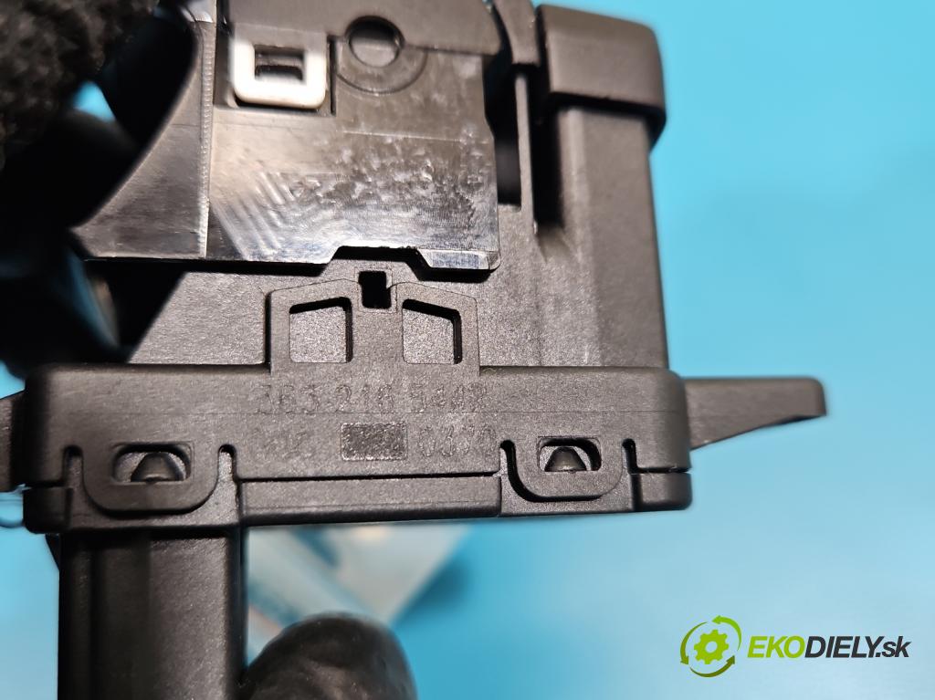 Renault Kadjar 2015-2022 1.3 140 HP automatic 103 kW 1332 cm3 5- prepínač brzda: ručný 363216544R (Prepínacie páčky pod volantom)