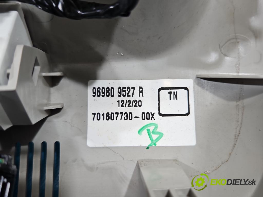 Renault Kadjar 2015-2022 1.3 140 HP automatic 103 kW 1332 cm3 5- svetlo / reflektor interiéra 969809527R