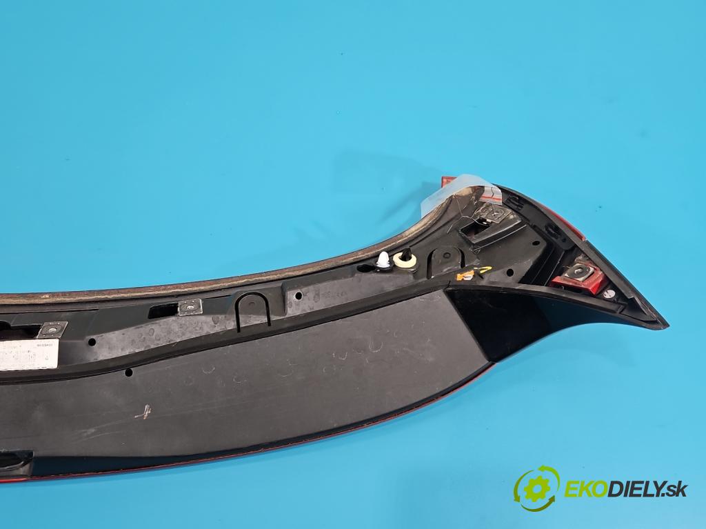 Renault Kadjar 2015-2022 1.3 140 hp automatic 103 kW 1332 cm3 5- spoiler  (Spoiler)
