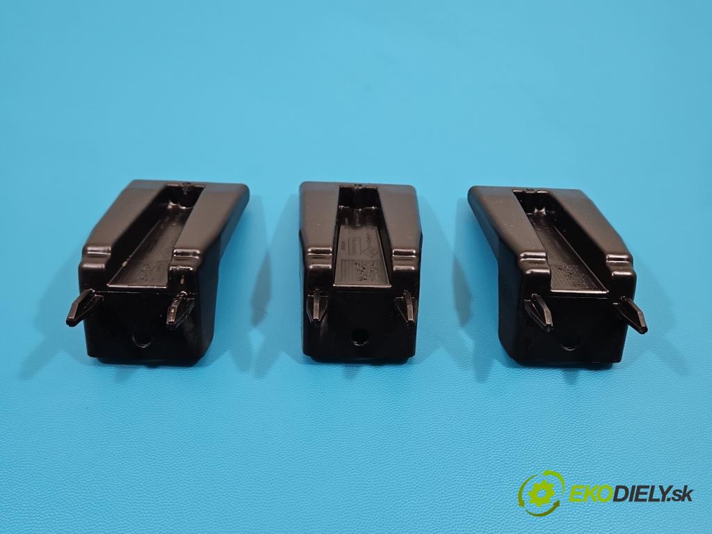 Renault Kadjar 2015-2022 1.3 140 HP automatic 103 kW 1332 cm3 5- Boty: ostatné 850422606R