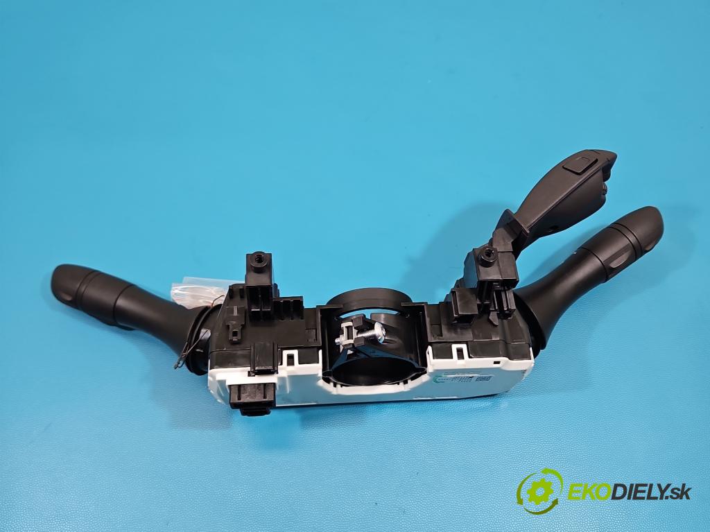 Renault Kadjar 2015-2022 1.3 140 HP automatic 103 kW 1332 cm3 5- prepínač komplex: 255678341R (Prepínacie páčky pod volantom)