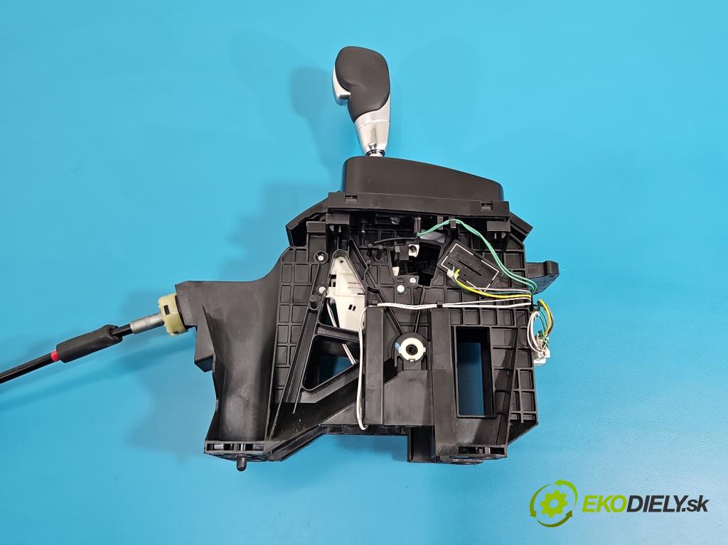 Renault Kadjar 2015-2022 1.3 140 HP automatic 103 kW 1332 cm3 5- Páka: Změny: stupeň,rýchlosť 111193521 (Rýchlostná páka (kulisa))