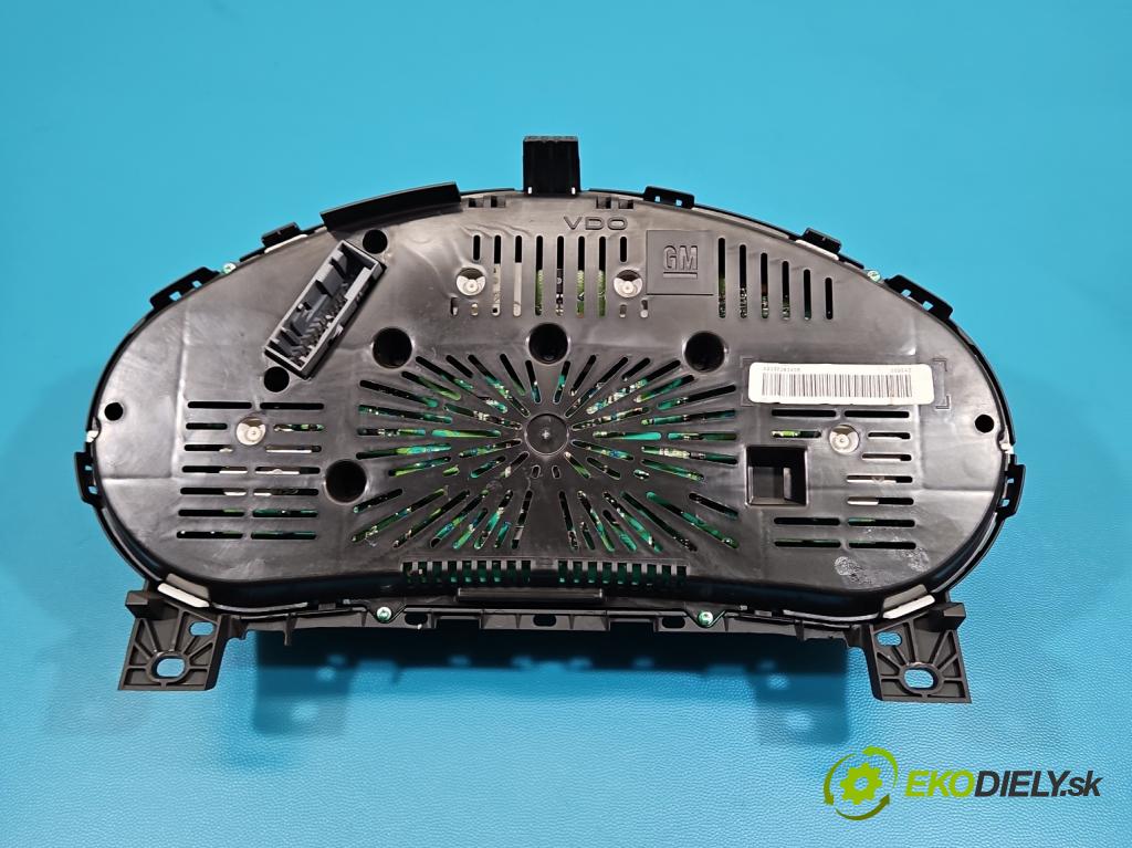 Opel Insignia A 2008-2017 2.0 T 220KM automatic 162 kW 1998 cm3 5- prístrojovka/ budíky 13333354 (Prístrojová doska)