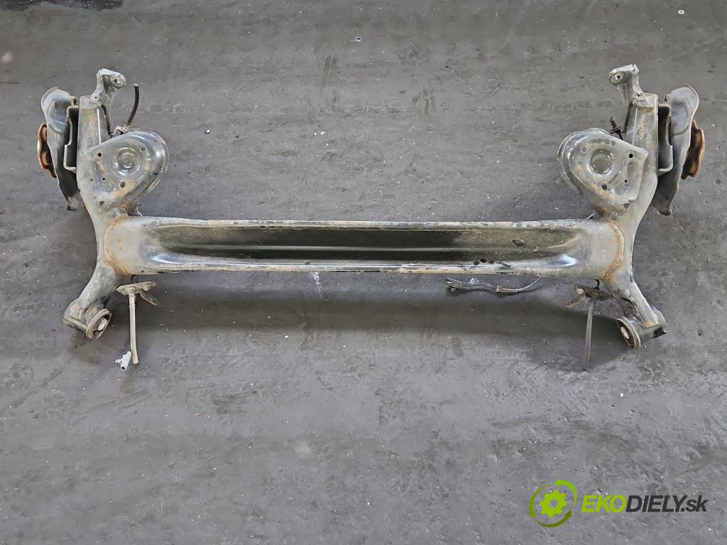 Renault Kadjar 2015-2022 1.3 140 hp automatic 103 kW 1332 cm3 5- zadní výztuha  (Zadní výztuha)