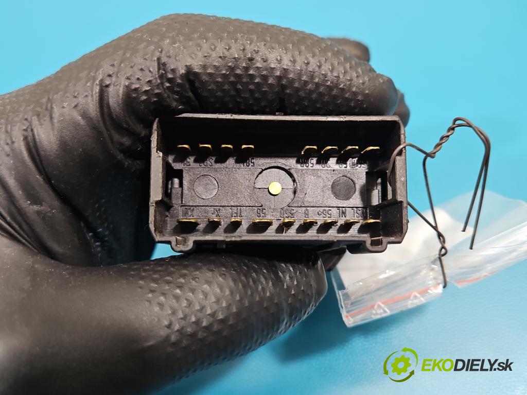 Audi A3 8L 1996-2003 1.8 20V 125 HP manual 92 kW 1781 cm3 3- prepínač světla: na doska: 8L2941531E