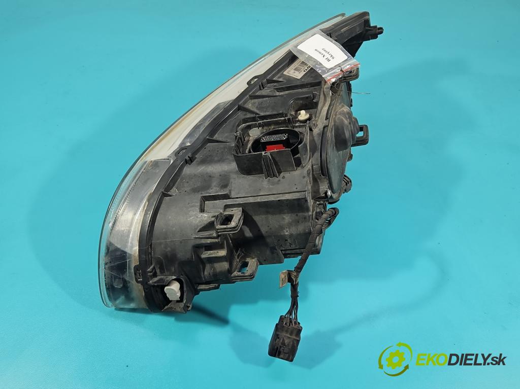 Volvo S60 II 2010-2018 2.0 D4 181KM automatic 133 kW 1969 cm3 4- Reflektor: pravý 31420109 (Svetlo predné pravé)