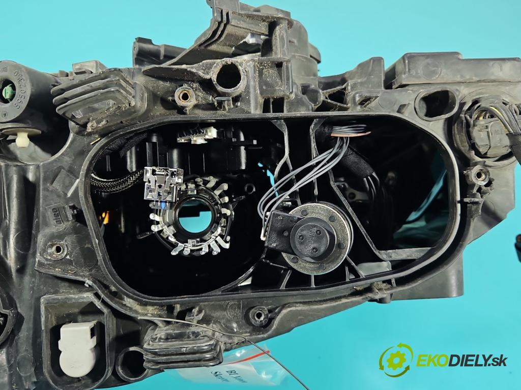 Volvo S60 II 2010-2018 2.0 D4 181KM automatic 133 kW 1969 cm3 4- Reflektor: pravý 31420109 (Svetlo predné pravé)