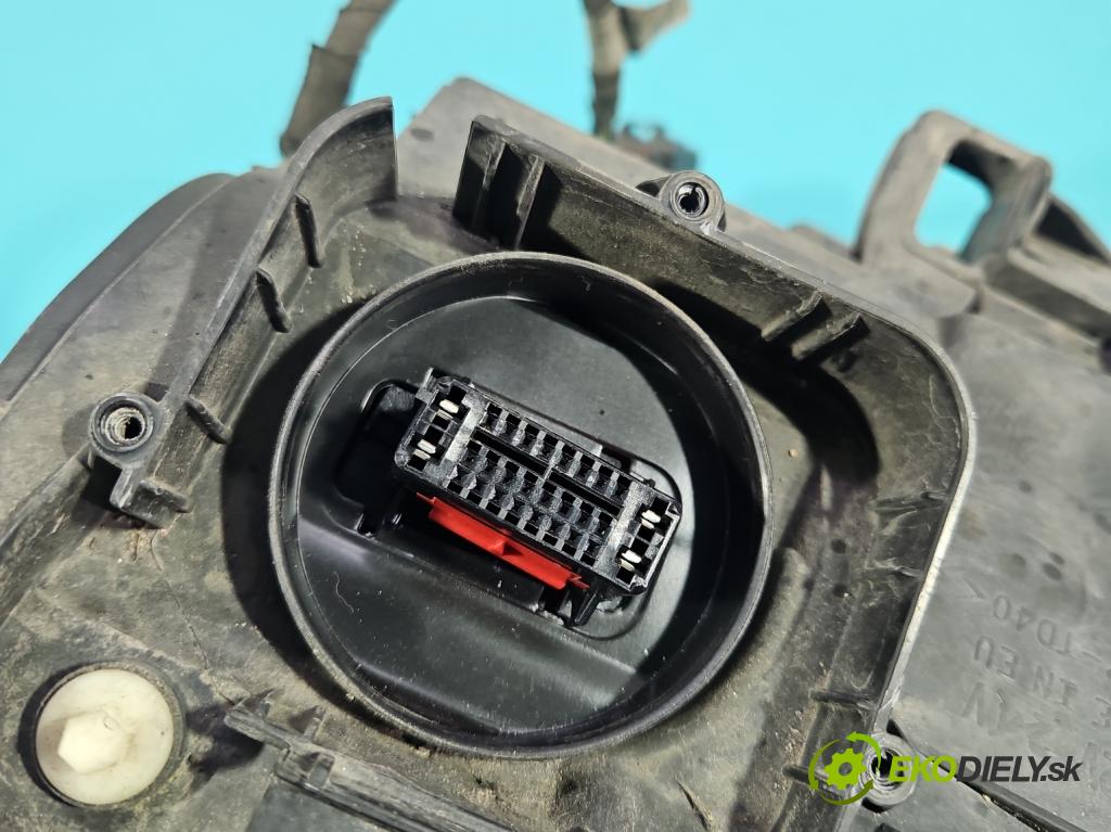 Volvo S60 II 2010-2018 2.0 D4 181KM automatic 133 kW 1969 cm3 4- Reflektor: pravý 31420109 (Svetlo predné pravé)