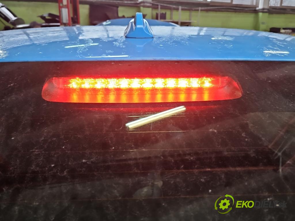 Volvo S60 II 2010-2018 2.0 D4 181KM automatic 133 kW 1969 cm3 4- světlo: 31395958