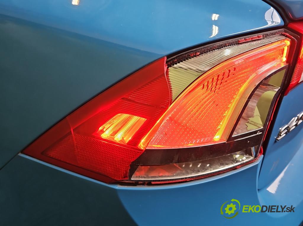 Volvo S60 II 2010-2018 2.0 D4 181KM automatic 133 kW 1969 cm3 4- světlo zadní levé 31395930 (Klika dveří ostatní)