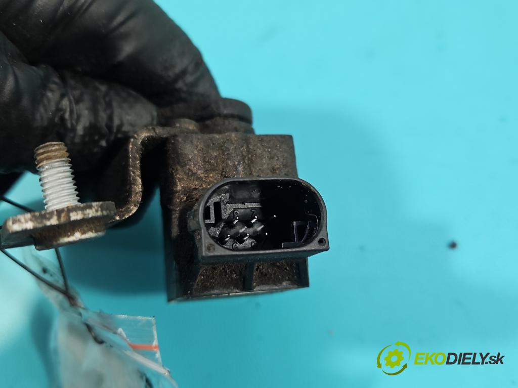 Bmw 5 E60 2003-2010 2.0d 150 HP automatic 110 kW 1995 cm3 5- snímač nastavenia xenon 67766059 (Snímač)