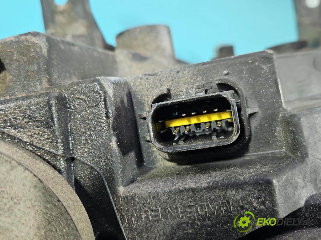 Citroen Berlingo II 2008-2018 1.6 hdi 90 HP manual 66.2 kW 1560 cm3 5- Reflektor: pravý 9682828180 (Svetlo predné pravé)