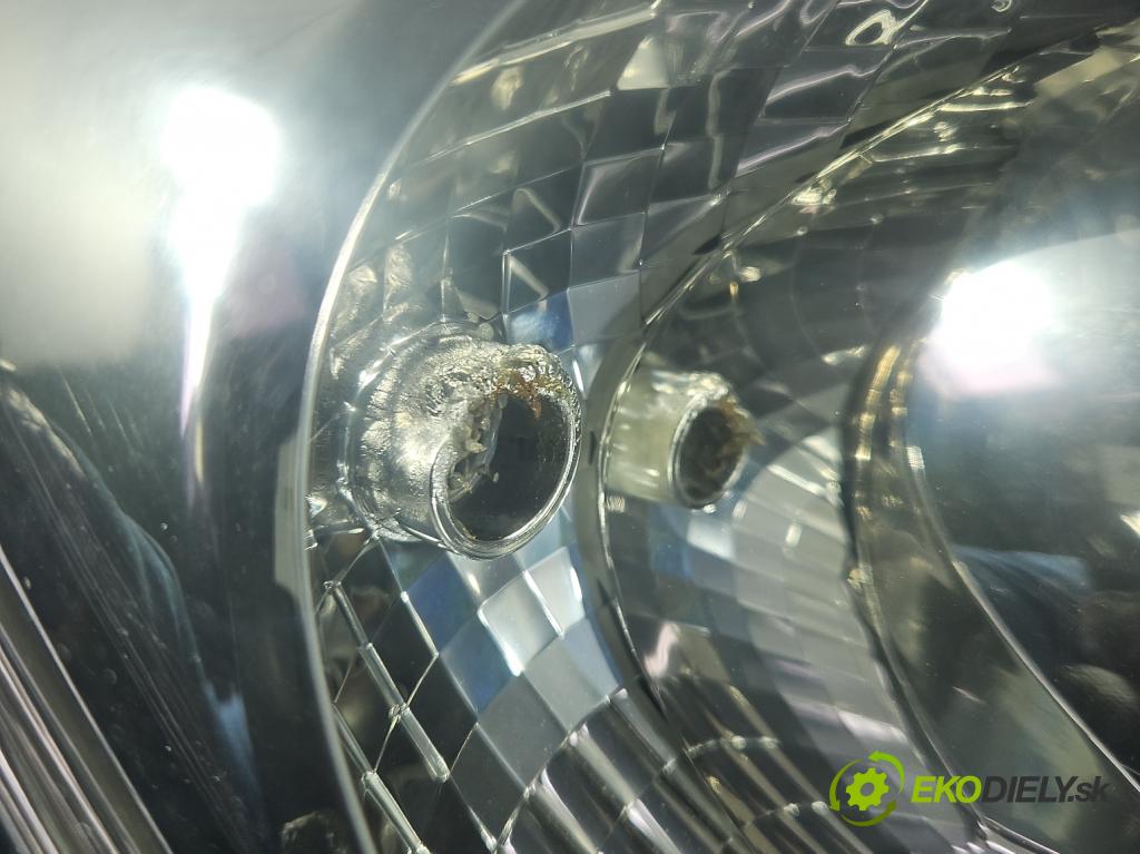 Citroen Berlingo II 2008-2018 1.6 hdi 90 HP manual 66.2 kW 1560 cm3 5- Reflektor: pravý 9682828180 (Svetlo predné pravé)