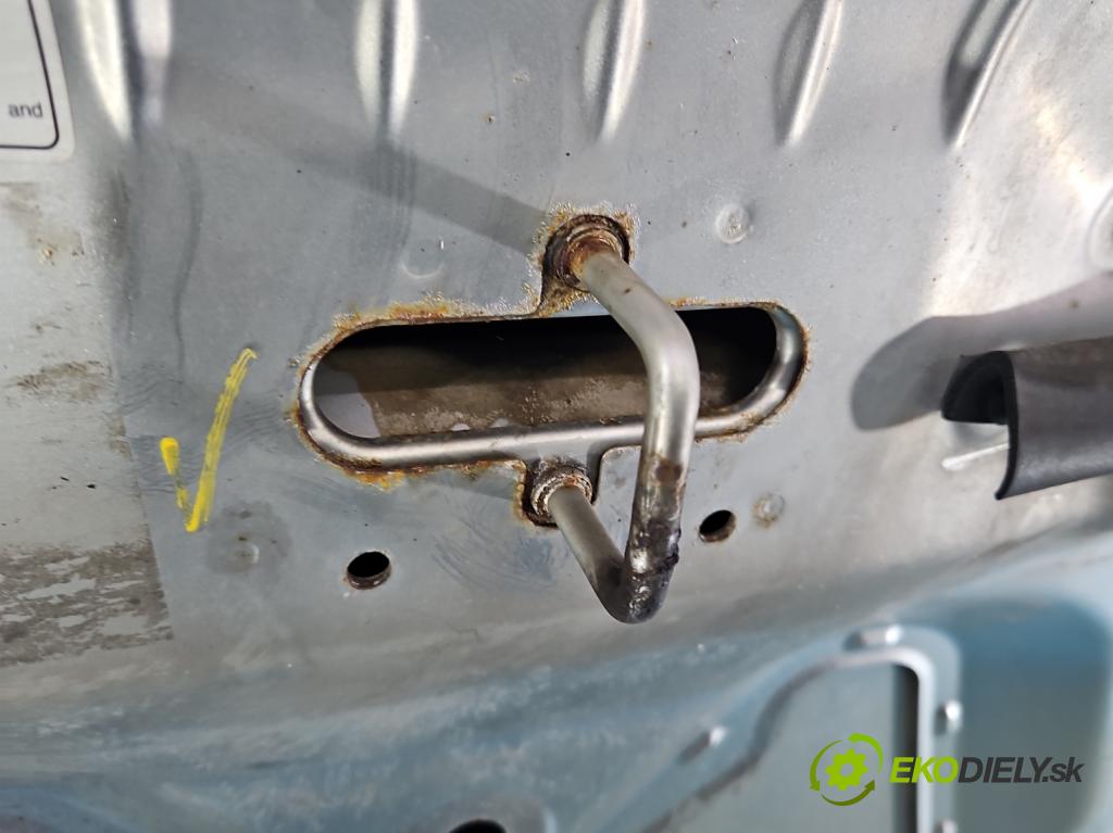 Honda Civic VIII 2006-2011 1.4 16V 95 hp automatic 70 kW 1339 cm3 4- kapota přední