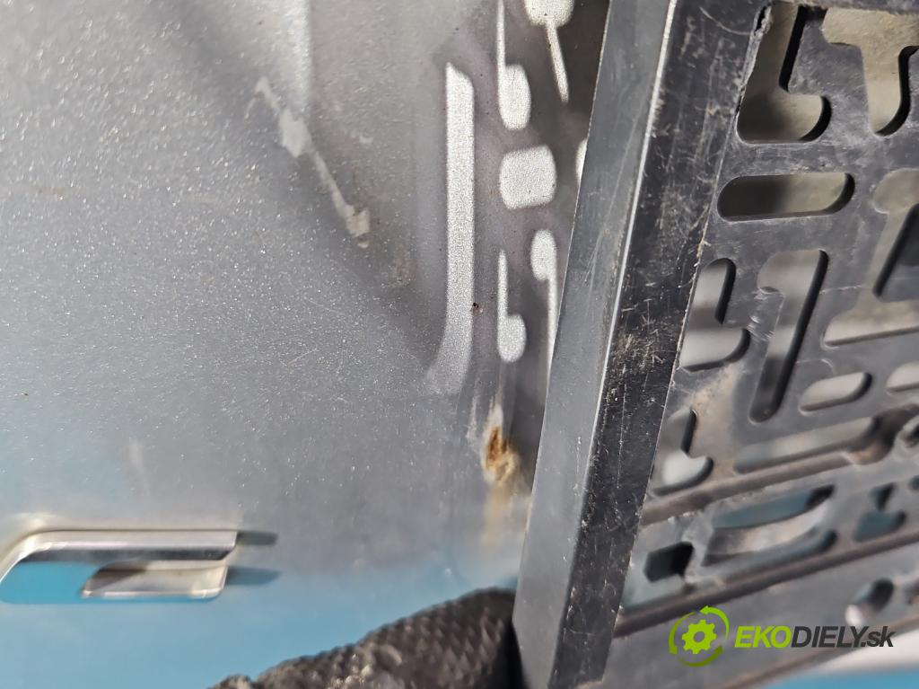 Honda Civic VIII 2006-2011 1.4 16V 95 hp automatic 70 kW 1339 cm3 4- zadní kufrové dveře  (Zadní kapota (kufr))