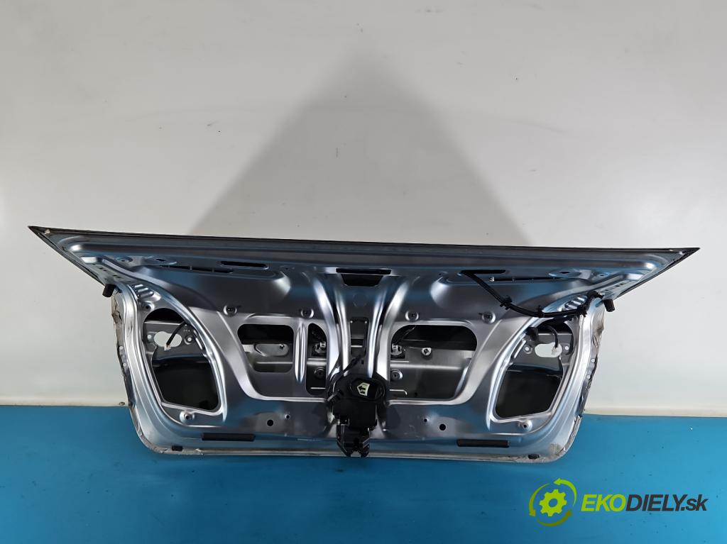 Honda Civic VIII 2006-2011 1.4 16V 95 hp automatic 70 kW 1339 cm3 4- zadní kufrové dveře  (Zadní kapota (kufr))