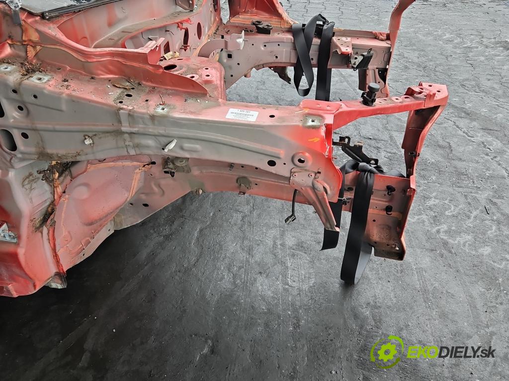 Renault Kadjar 2015-2022 1.3 140 HP automatic 103 kW 1332 cm3 5- štvrťka pravé