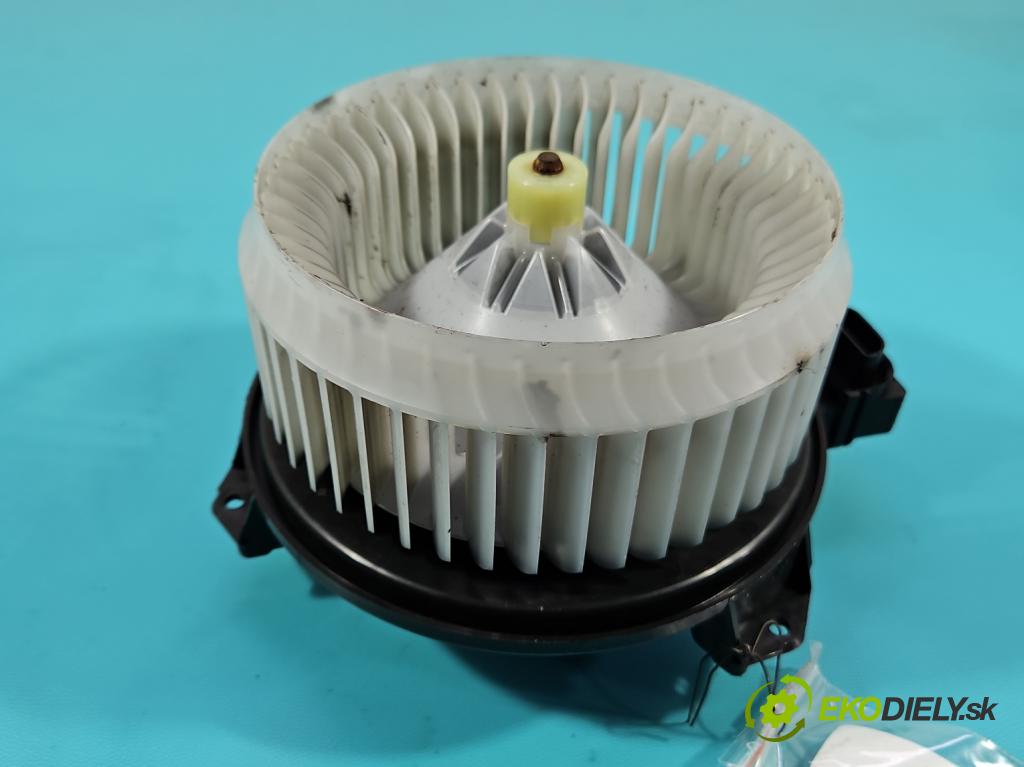Honda Accord VIII 2008-2015 2.0 156 HP manual 115 kW 1997 cm3 4- ventilátor vzduchu