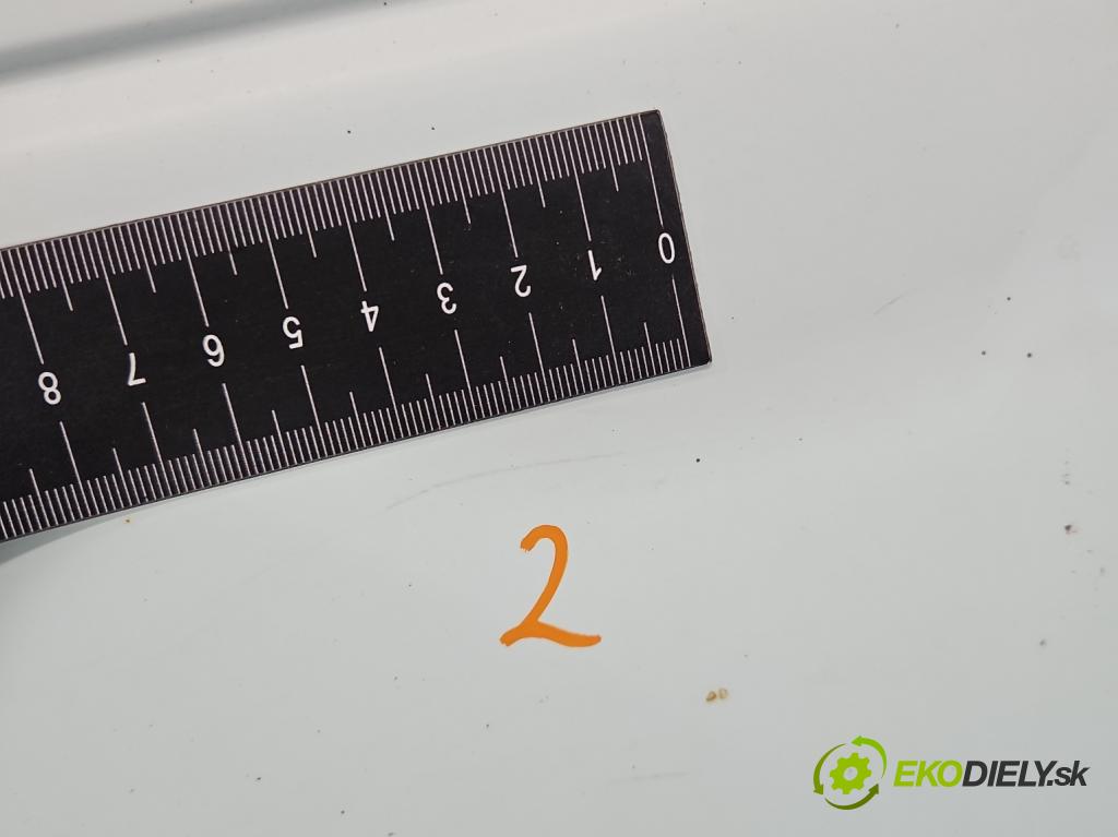 Renault Megane I 1995-2003 1.9 dci 102 hp manual 75 kW 1870 cm3 5- dveře zadní pravé  (Klika dveří ostatní)