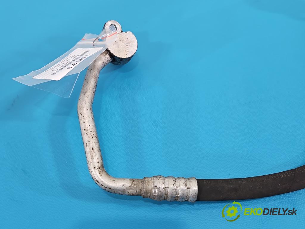 Volvo V40 II 2012-2019 1.6 T3 150 HP manual 110 kW 1596 cm3 5- rúrka klimatizácie