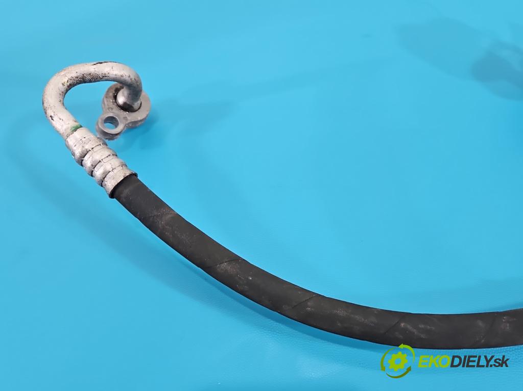 Volvo V40 II 2012-2019 1.6 T3 150 HP manual 110 kW 1596 cm3 5- rúrka klimatizácie