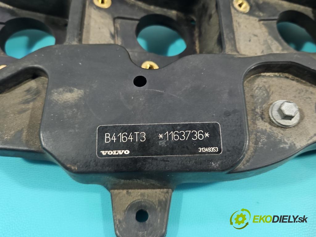 Volvo V40 II 2012-2019 1.6 T3 150 hp manual 110 kW 1596 cm3 5- kryt plastová 31349353