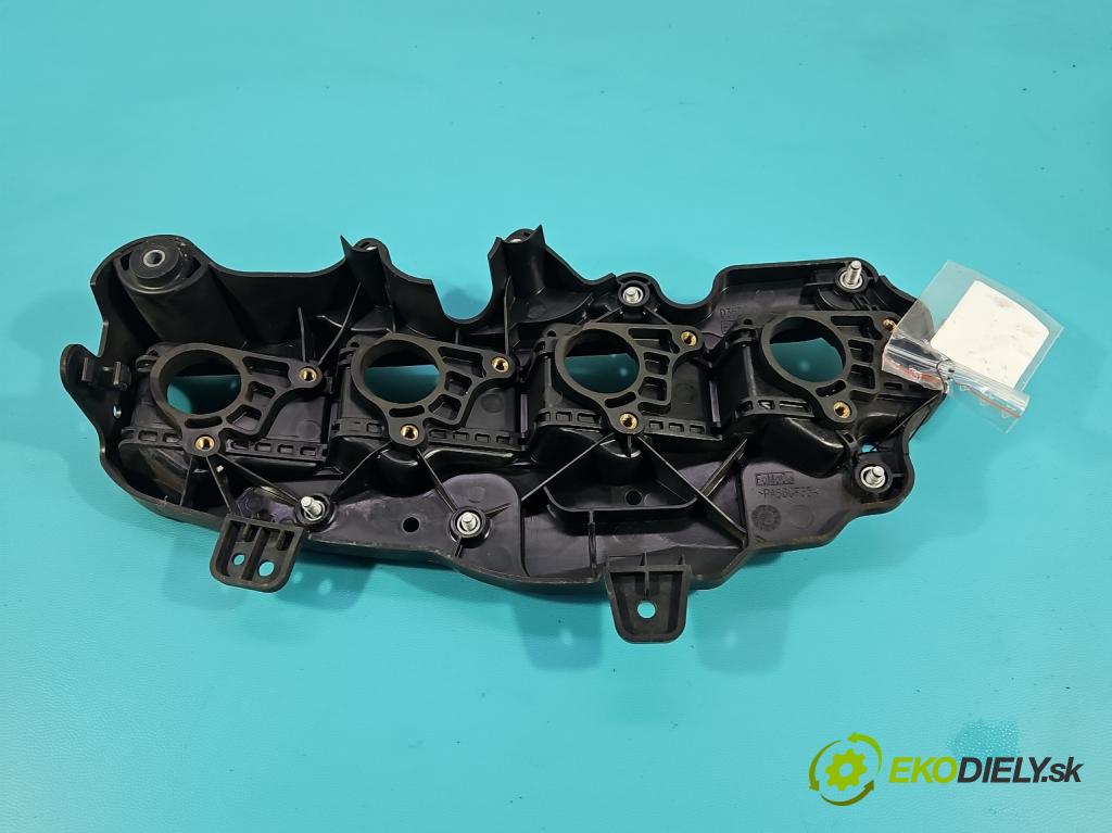 Volvo V40 II 2012-2019 1.6 T3 150 hp manual 110 kW 1596 cm3 5- kryt plastová 31349353