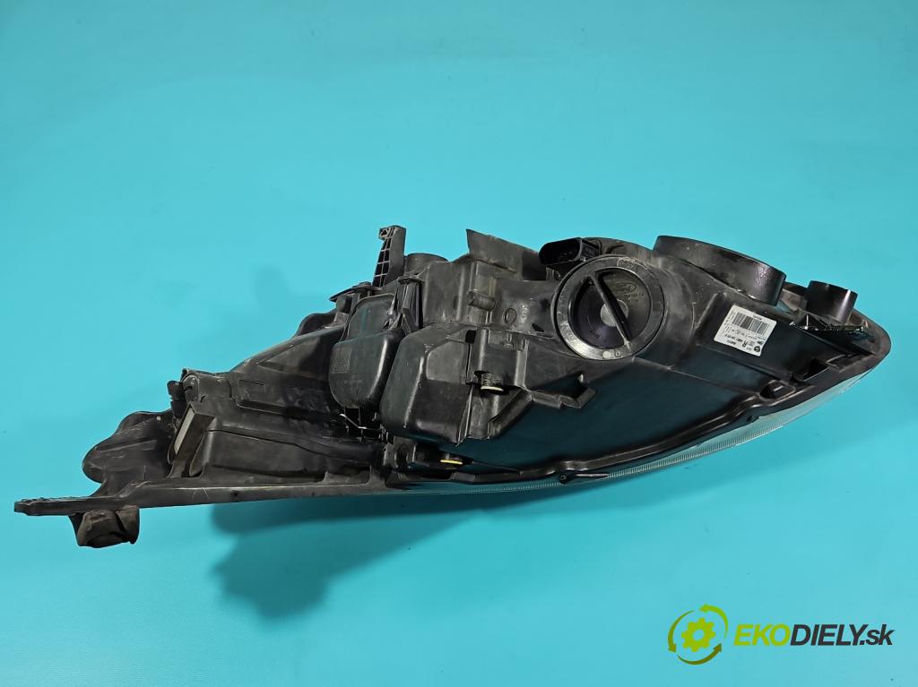 Ford C-Max II 2010-2019 2.0 TDCI 140 HP automatic 103 kW 1997 cm3 5- Reflektor: pravý AM51-13W029-AF (Svetlo predné pravé)