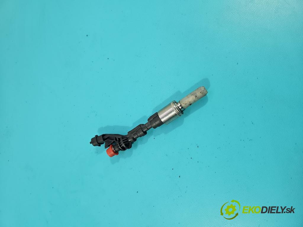 Volvo V40 II 2012-2019 1.6 T3 150 HP manual 110 kW 1596 cm3 5- vstrek 0261500337 (Vstrekovač paliva)