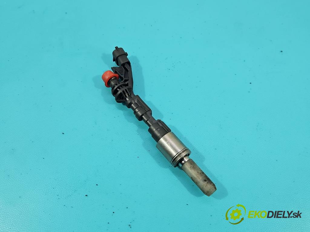 Volvo V40 II 2012-2019 1.6 T3 150 HP manual 110 kW 1596 cm3 5- vstrek 0261500337 (Vstrekovač paliva)