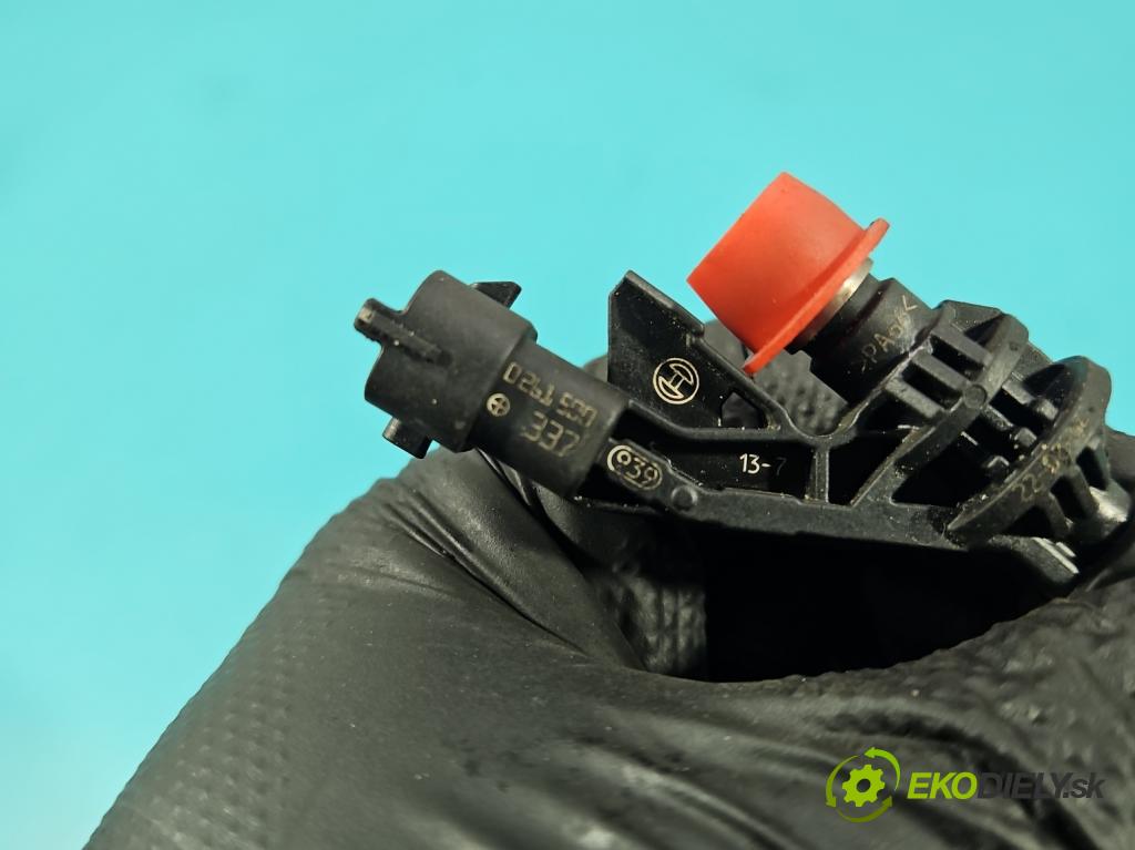 Volvo V40 II 2012-2019 1.6 T3 150 HP manual 110 kW 1596 cm3 5- vstrek 0261500337 (Vstrekovač paliva)