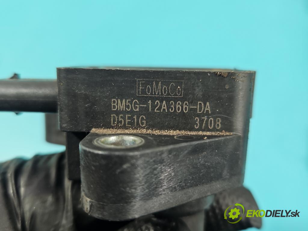 Volvo V40 II 2012-2019 1.6 T3 150 HP manual 110 kW 1596 cm3 5- cievka zapaľovacia BM5G-12A366-DA (Zapaľovacia cievka)